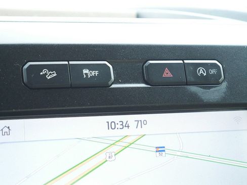 Used 2020 Ford F150 XLT w/ Equipment Group 302A Luxury AWD/4WD image 39