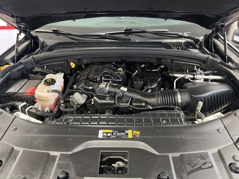 Certified 2023 Jeep Grand Cherokee L Limited w/ Black Appearance Package image 30