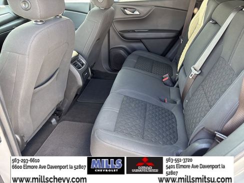 Used 2021 Chevrolet Blazer LT image 12