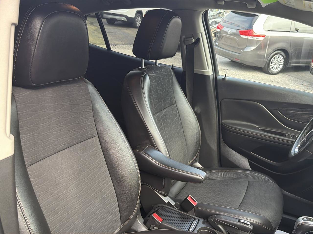 Used 2015 Buick Encore AWD image 19