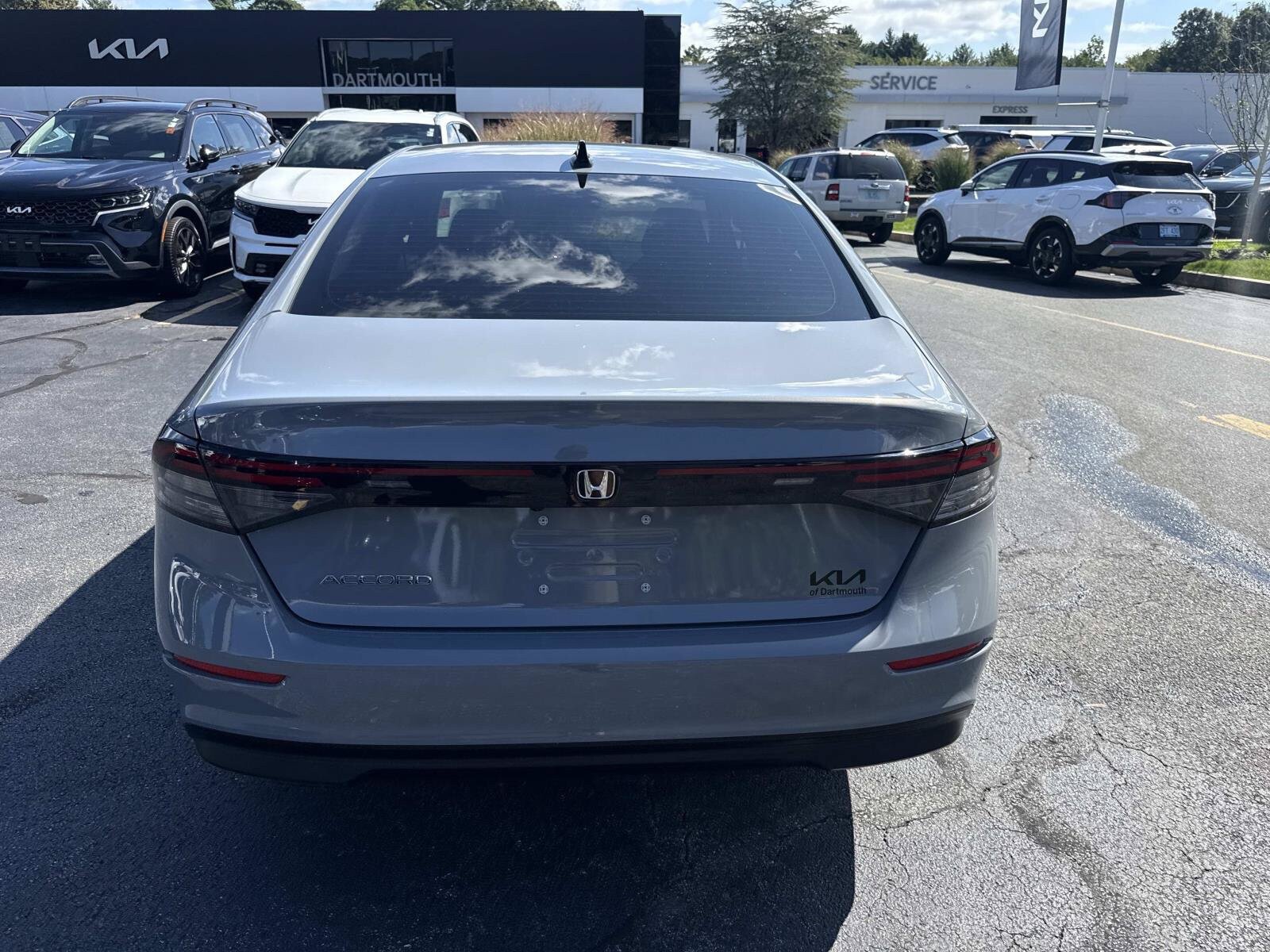 Used 2025 Honda Accord SE image 4