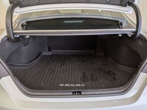 Used 2020 Toyota Camry LE w/ Sunroof Package image 28