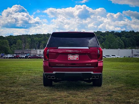 New 2026 GMC Yukon XL Denali w/ Denali Reserve Package AWD/4WD image 4