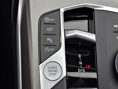 New 2026 BMW 330i xDrive Sedan w/ M Sport Package image 18