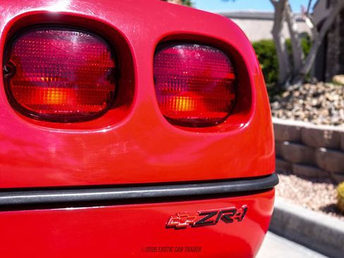 Used 1990 Chevrolet Corvette ZR-1 RWD image 61