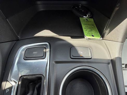 Used 2024 Chevrolet Equinox LT AWD/4WD image 38
