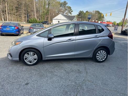 Used 2019 Honda Fit LX image 4