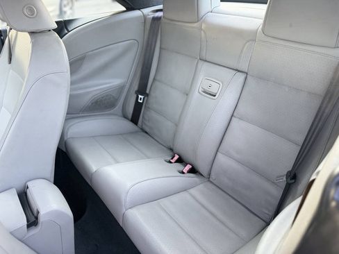 Used 2010 Volkswagen Eos Komfort FWD image 19