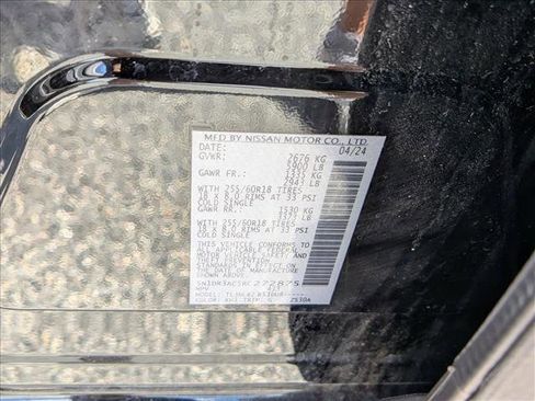 Used 2024 Nissan Pathfinder S image 18