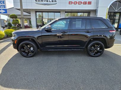 Used 2024 Jeep Grand Cherokee Limited w/ Luxury Tech Group II