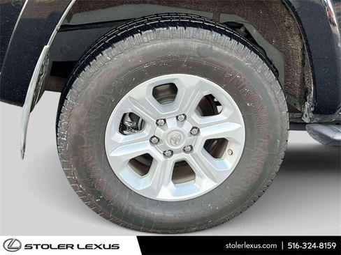 Used 2018 Toyota 4Runner SR5 image 11