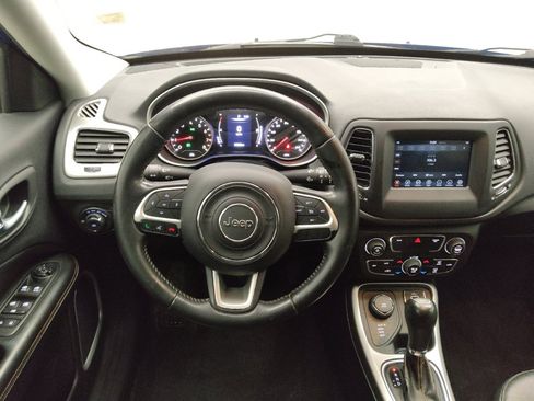 Used 2019 Jeep Compass Latitude image 22