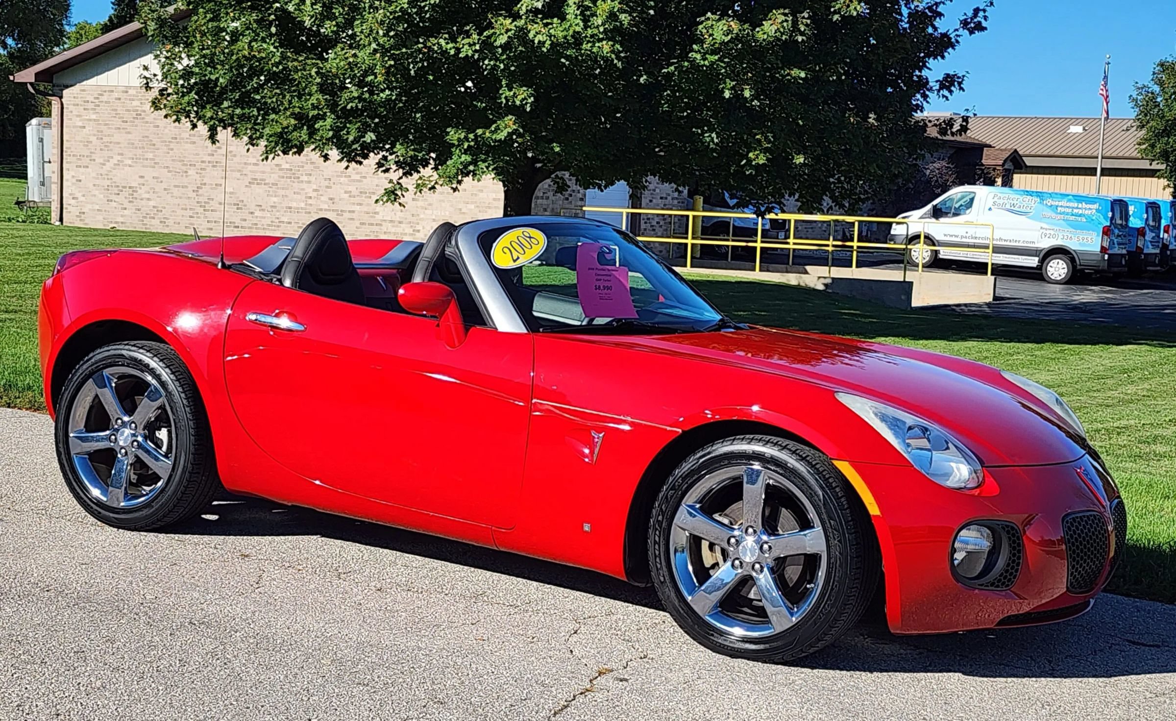 Used 2008 Pontiac Solstice GXP w/ Premium Package RWD image 2