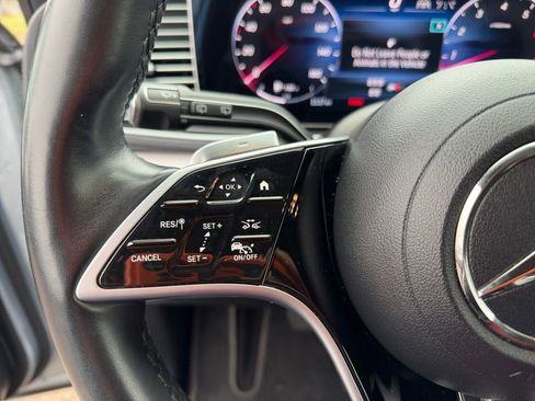 Certified 2024 Mercedes-Benz GLS 450 4MATIC image 22