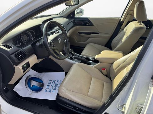 Used 2015 Honda Accord EX-L image 11