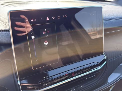 New 2026 Jeep Compass Latitude image 33