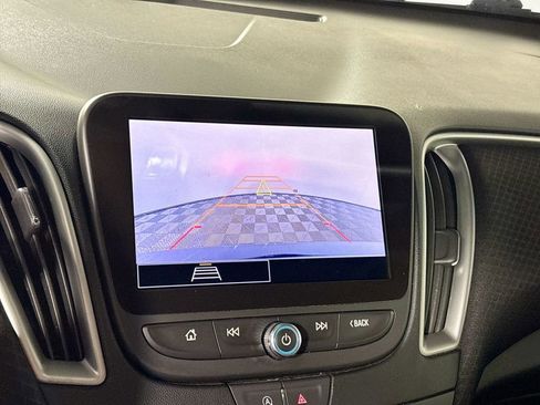 Used 2024 Chevrolet Malibu LT image 16