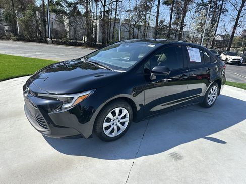 Certified 2023 Toyota Corolla LE image 5