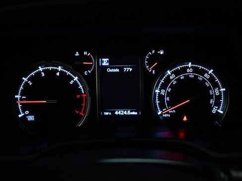 Used 2023 Toyota 4Runner TRD Off-Road Premium w/ Off Road Premium Plus Package AWD/4WD image 17