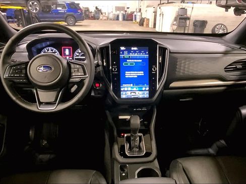 Certified 2025 Subaru Forester Limited image 15
