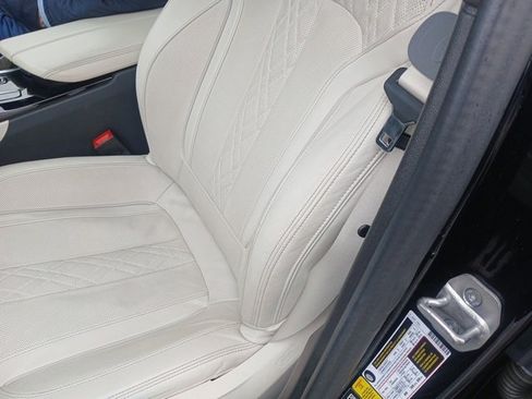 Used 2022 BMW 540i xDrive w/ Executive Package image 4