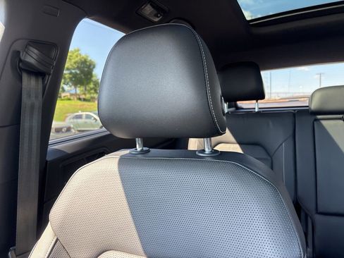 Used 2020 Volkswagen Atlas Cross Sport SEL Premium R-Line AWD/4WD image 22