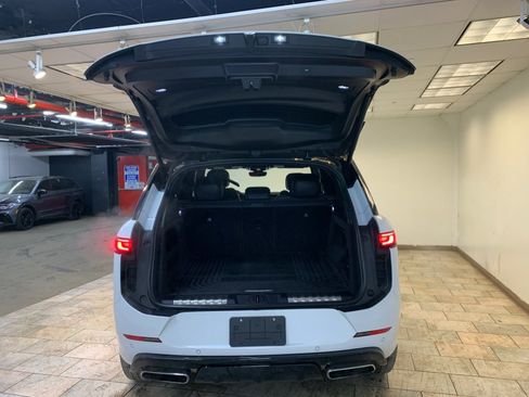 Used 2023 Land Rover Range Rover Sport SE Dynamic image 34