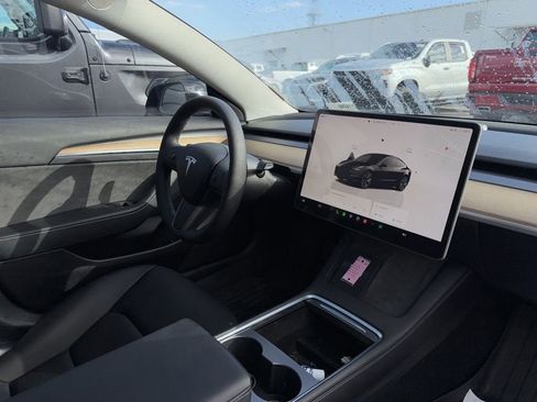 Used 2023 Tesla Model 3 Standard Range RWD image 13