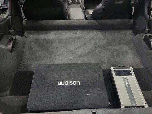 Used 2010 Chevrolet Corvette Coupe w/ 1LT image 24