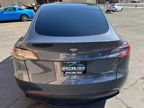 Used 2021 Tesla Model Y Long Range AWD/4WD image 20