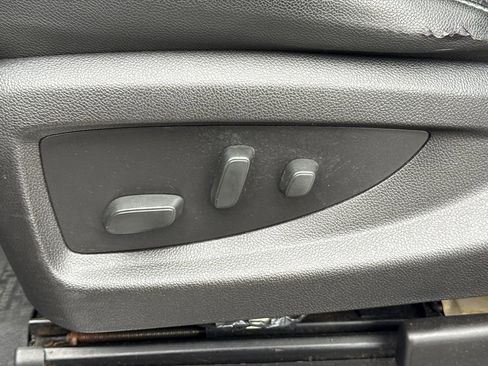 Used 2018 Chevrolet Silverado 1500 LTZ Z71 w/ Redline Edition image 16