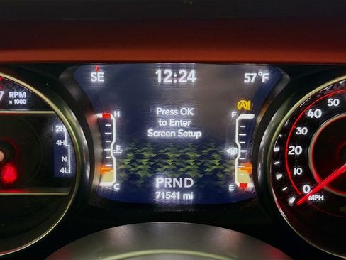 Used 2019 Jeep Wrangler Unlimited Rubicon AWD/4WD image 12