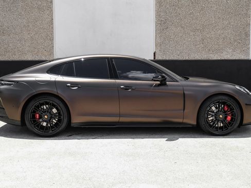 Used 2026 Porsche Panamera GTS AWD/4WD image 7