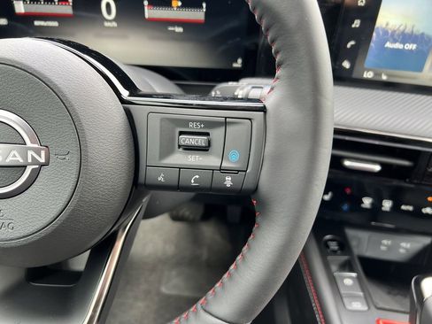 New 2025 Nissan Kicks SR w/ SR Premium Package image 28