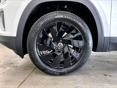 New 2026 Volkswagen Atlas SE AWD/4WD image 9