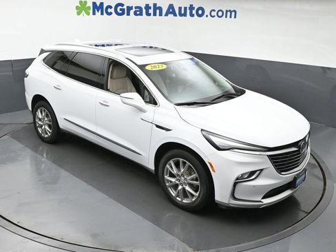 Certified 2023 Buick Enclave Essence w/ Experience Buick Package image 3