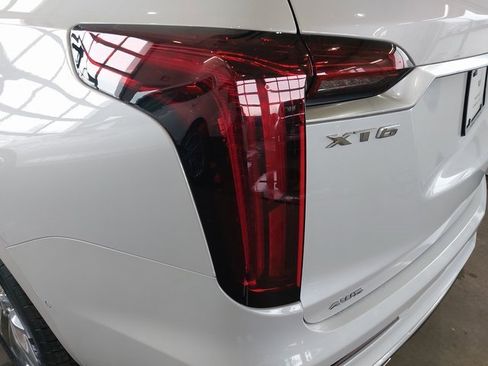 Used 2025 Cadillac Lyriq Sport image 38