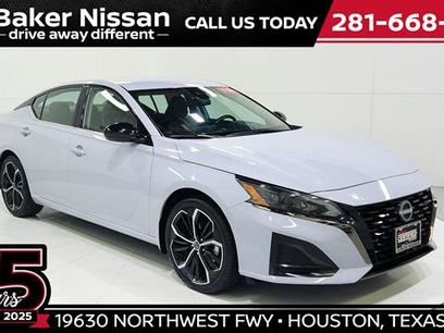 Certified 2025 Nissan Altima 2.5 SR