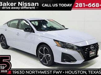 Certified 2025 Nissan Altima 2.5 SR FWD video 1