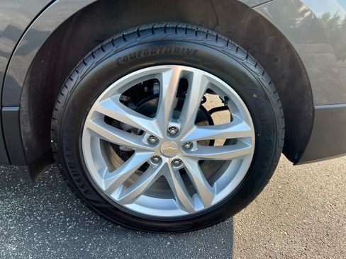 Used 2021 Chevrolet Equinox Premier FWD image 38