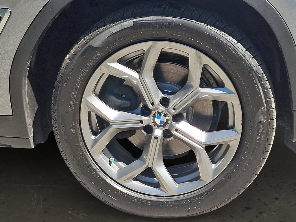 Used 2024 BMW X3 xDrive30i w/ Premium Package AWD/4WD image 9