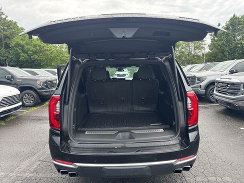 Certified 2025 GMC Yukon XL Denali w/ LPO, Floor Liner Package AWD/4WD image 7
