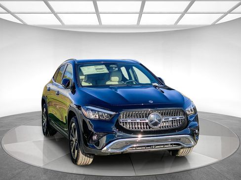 New 2025 Mercedes-Benz GLA 250 4MATIC image 2