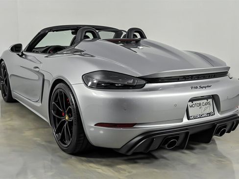 Used 2022 Porsche 718 Boxster Spyder RWD image 8