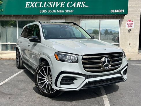 Used 2024 Mercedes-Benz GLS 580 4MATIC image 1