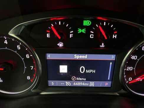 Used 2023 GMC Acadia SLT AWD/4WD image 15