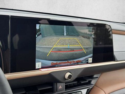 Certified 2026 Toyota Crown Signia AWD/4WD image 15