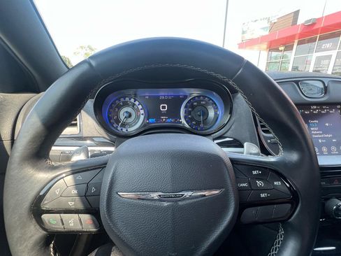Used 2017 Chrysler 300 S AWD/4WD image 16