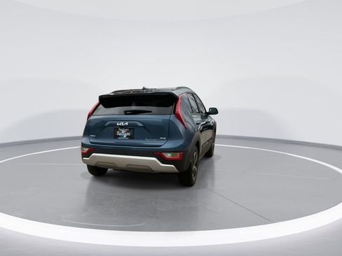 New 2026 Kia Niro EX image 8