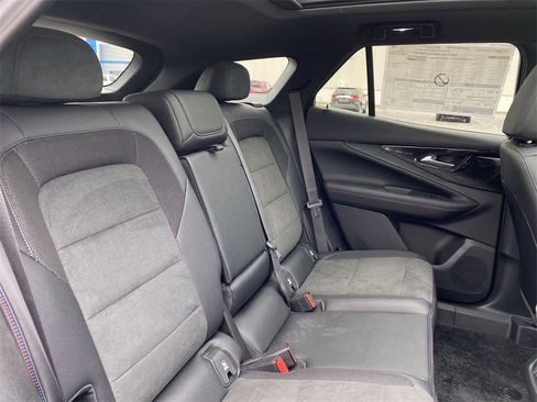 New 2025 Chevrolet Blazer EV RS image 27